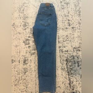 American Eagle Curvy Mom Jeans